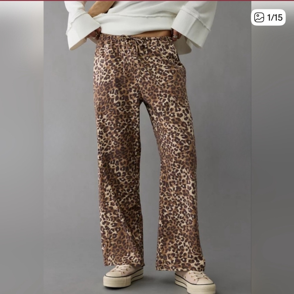 American Eagle Leopard print Pants